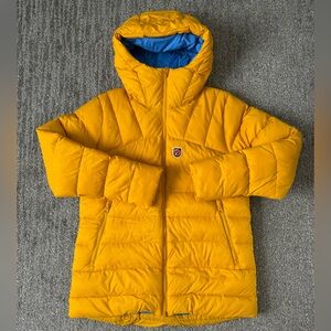 Fjallraven womens expedition mid winter jacket size small synthetic down yellow